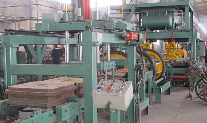 Horizontal flask less green sand production line