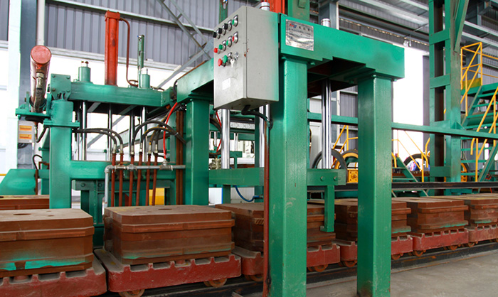 Fully Automatic Horizontal Box-Less Molding Machine