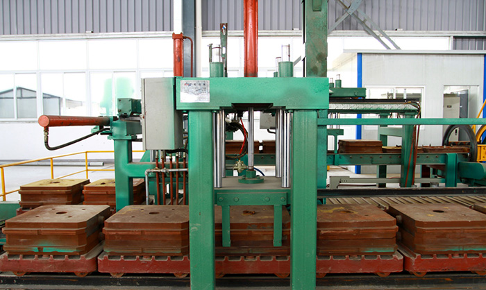 Fully Automatic Horizontal Box-Less Molding Machine